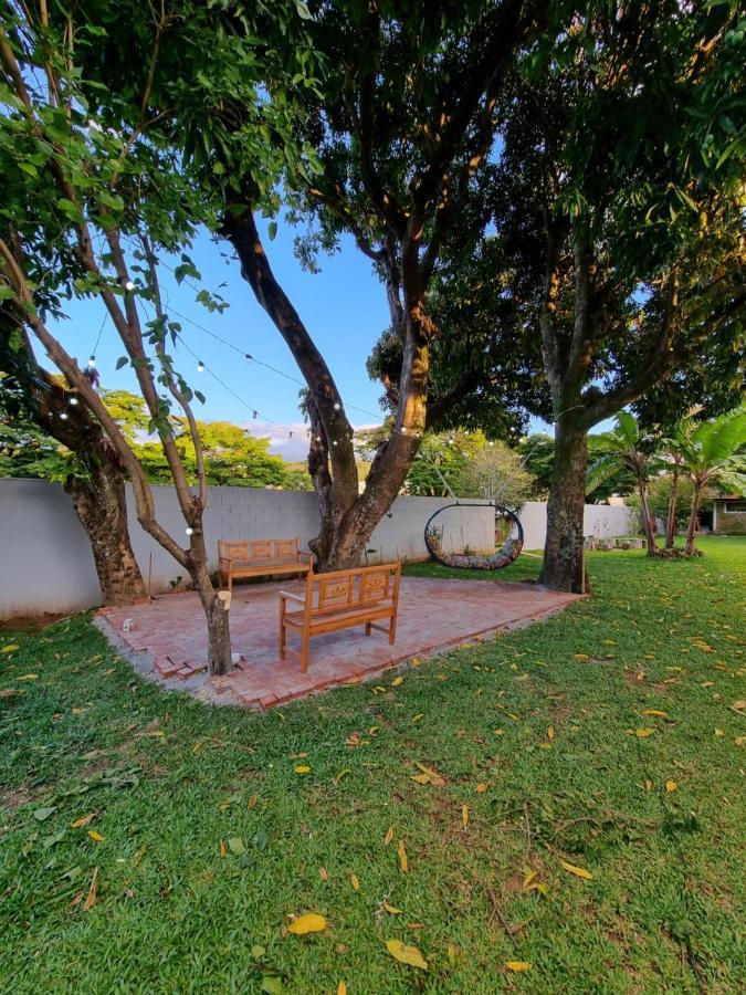 Casa Dom Quixote, Pequena Chacara No Centro Da Cidade Villa Atibaia Bagian luar foto